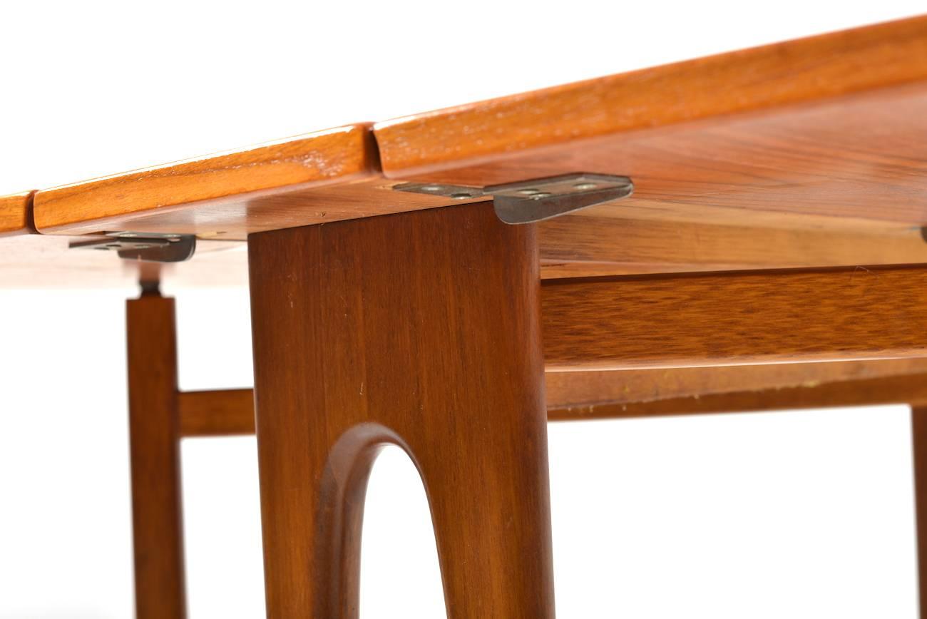 Drop-Leaf Teak Dining Table by Bendt Winge In Good Condition For Sale In Handewitt, DE