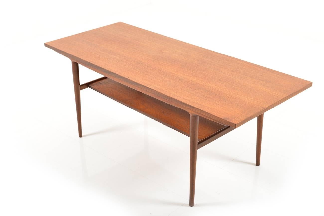 Fine Danish Teak Sofa Table, 1960s In Good Condition For Sale In Handewitt, DE