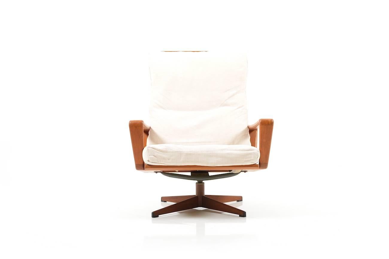 Arne Wahl Iversen Swivel Lounge Chair by Komfort, Denmark, 1960s For Sale 1