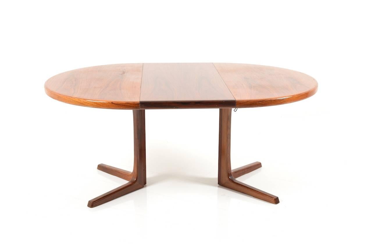 Circular/Extendable Rosewood Dining Table by Faarup In Good Condition In Handewitt, DE