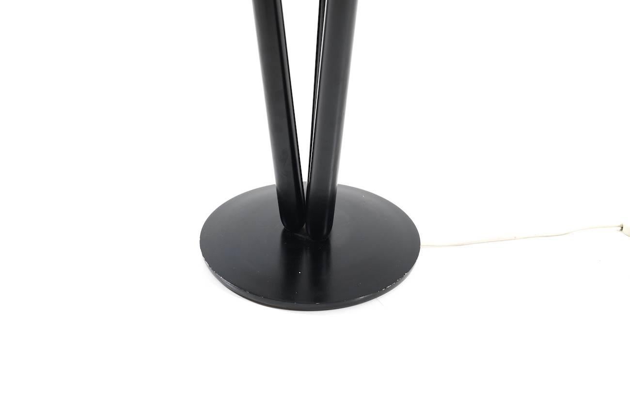 Midcentury Floor Lamp In Good Condition For Sale In Handewitt, DE