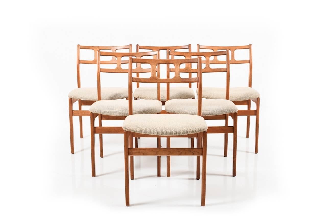 Scandinavian Modern Set of Six Danish Teak Dinner Chairs