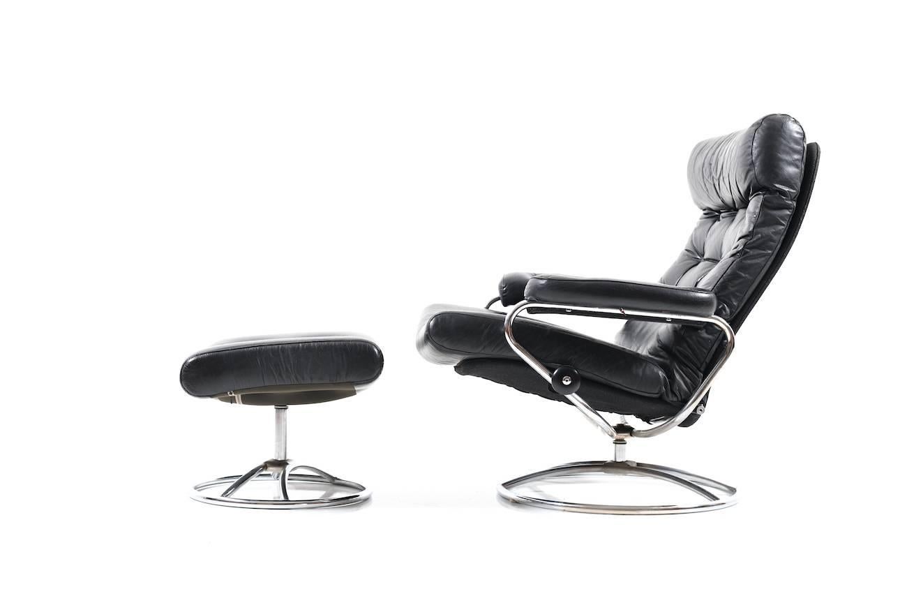 Leather Stressless Lounge Chair and Ottoman by Ekornes