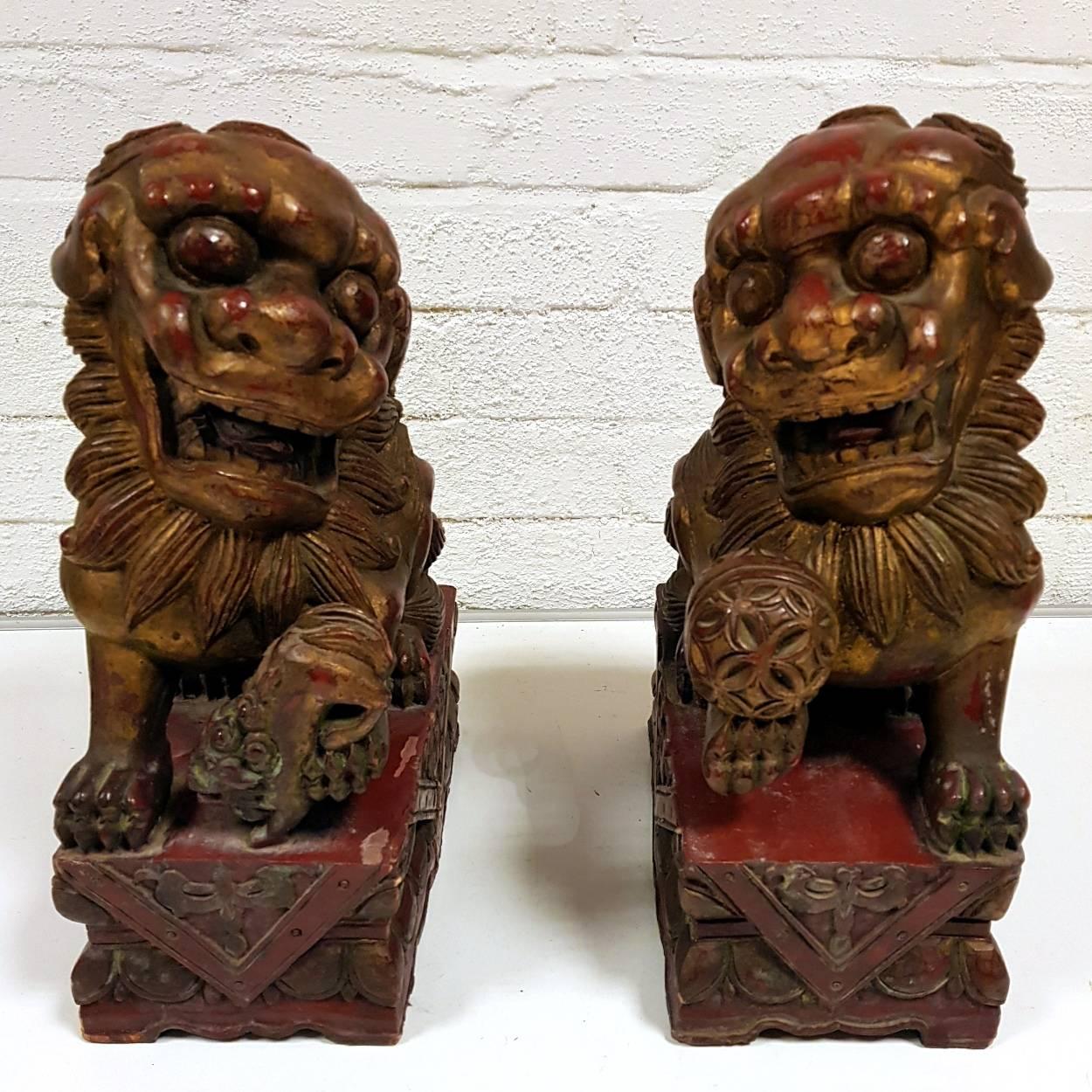 Pair of 19th Century Carved Wood Lacquered and Gilt Chinese Foo Dog Figures In Excellent Condition For Sale In Ferndown, Dorset