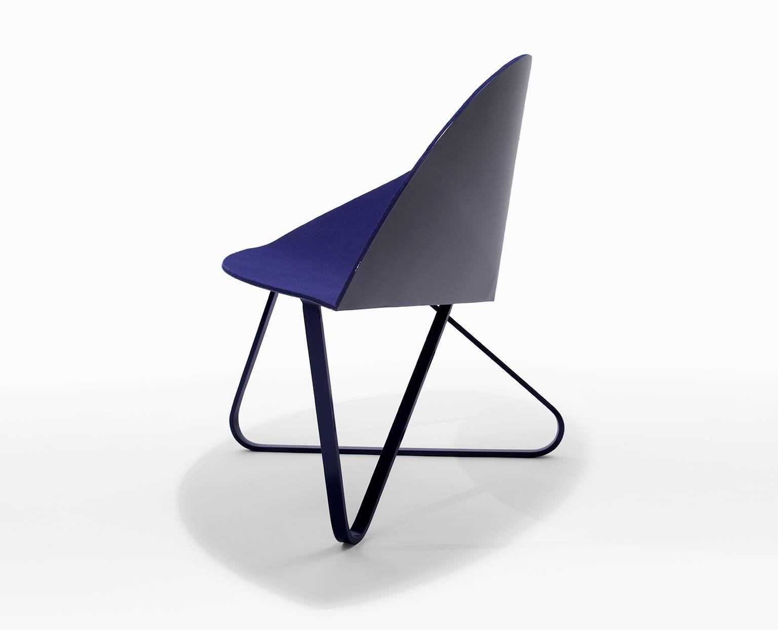 Modern 'Curved Chair' Felt Padded and Coated Steel in Customizable Color For Sale