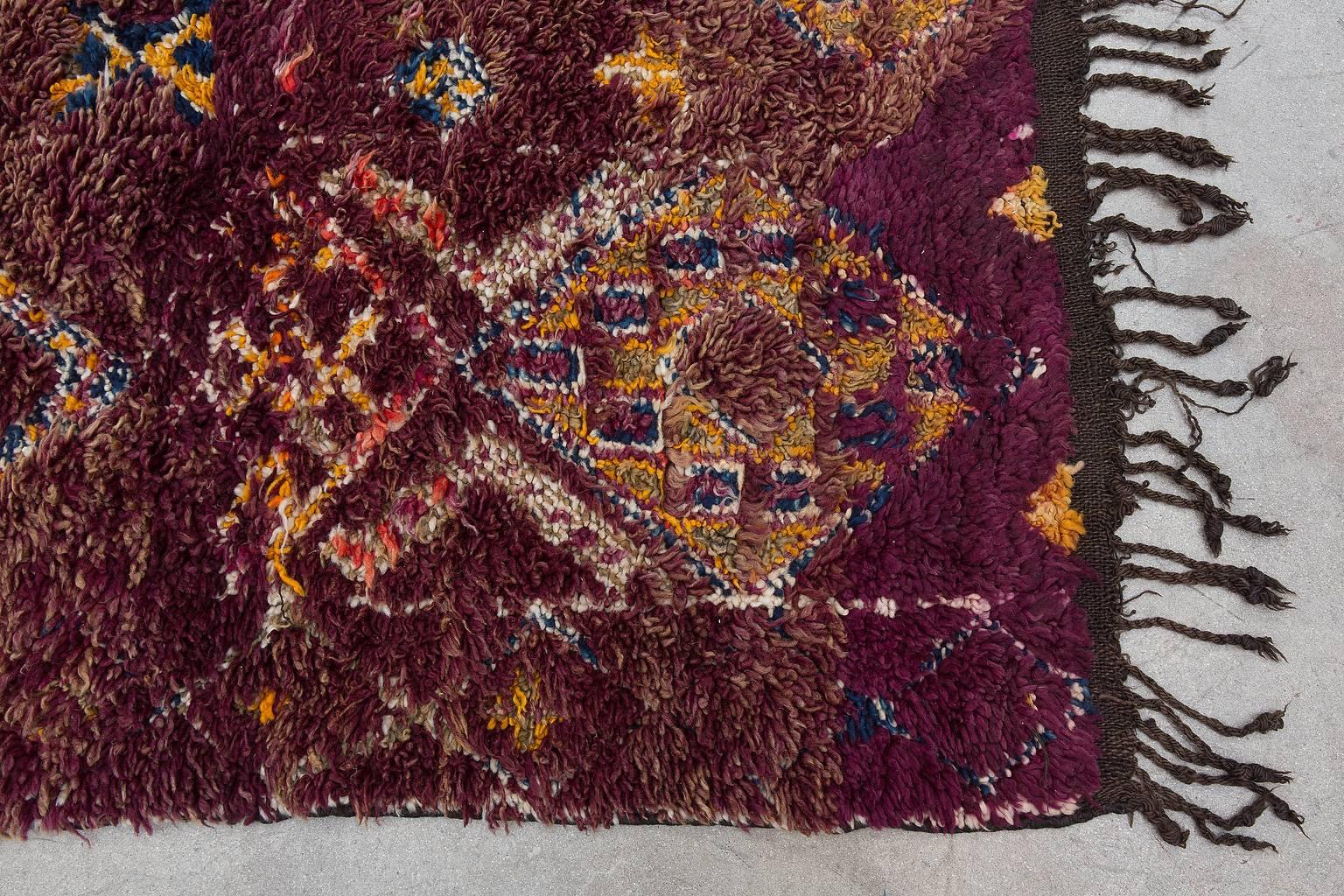 Vintage Moroccan Beni M'guild Rug  In Excellent Condition For Sale In Palm Springs, CA