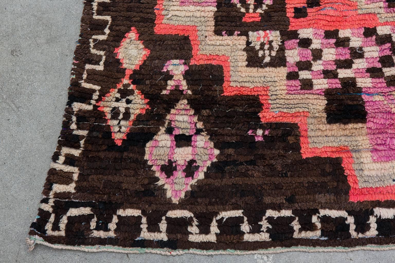 20th Century Vintage Moroccan Boujad Rug, Pink and Brown For Sale