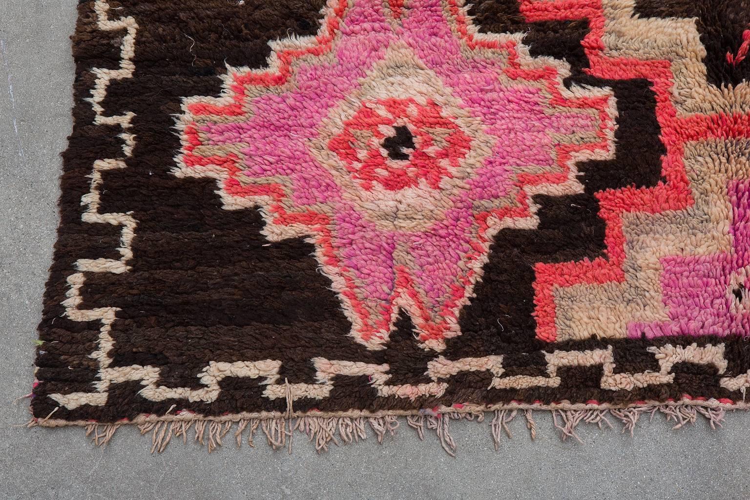Vintage Moroccan Boujad Rug, Pink and Brown For Sale 1