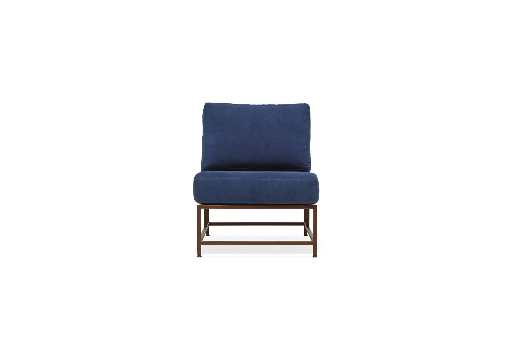 Handgefärbter Stuhl aus indigoblauem Segeltuch und marmoriertem rostfarbenem Leinen (amerikanisch) im Angebot