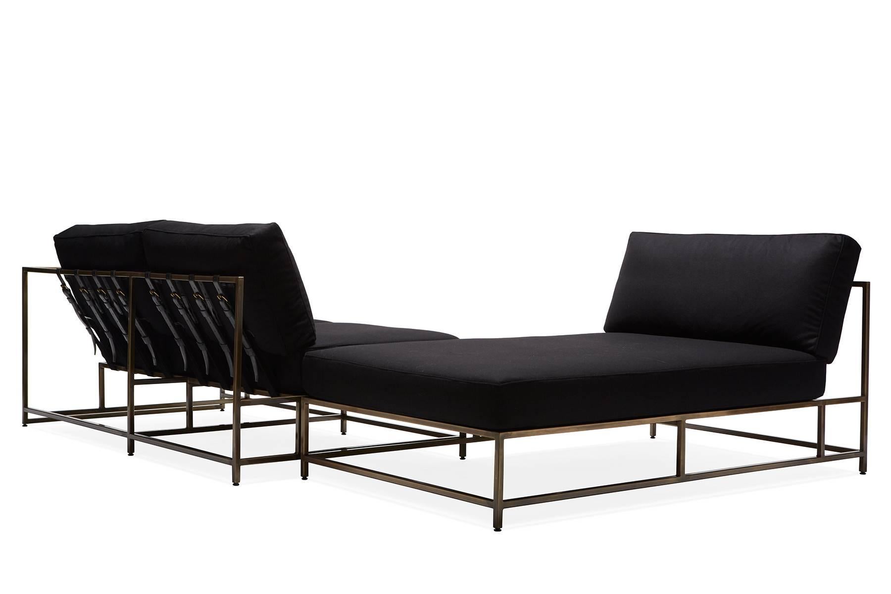 Chaise Sectional in lana nera e ottone antico In condizioni Nuovo in vendita a Los Angeles, CA
