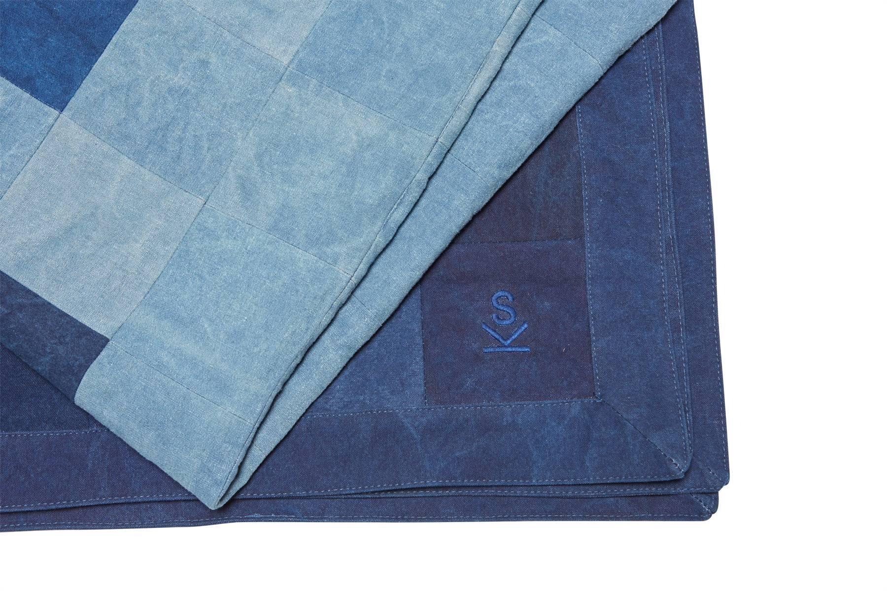 Moderno Coperta trapuntata in tela indaco V1 in vendita