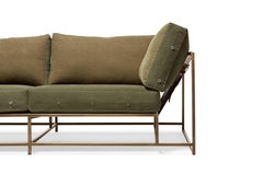 Canapé à deux places vintage en toile militaire et laiton antique