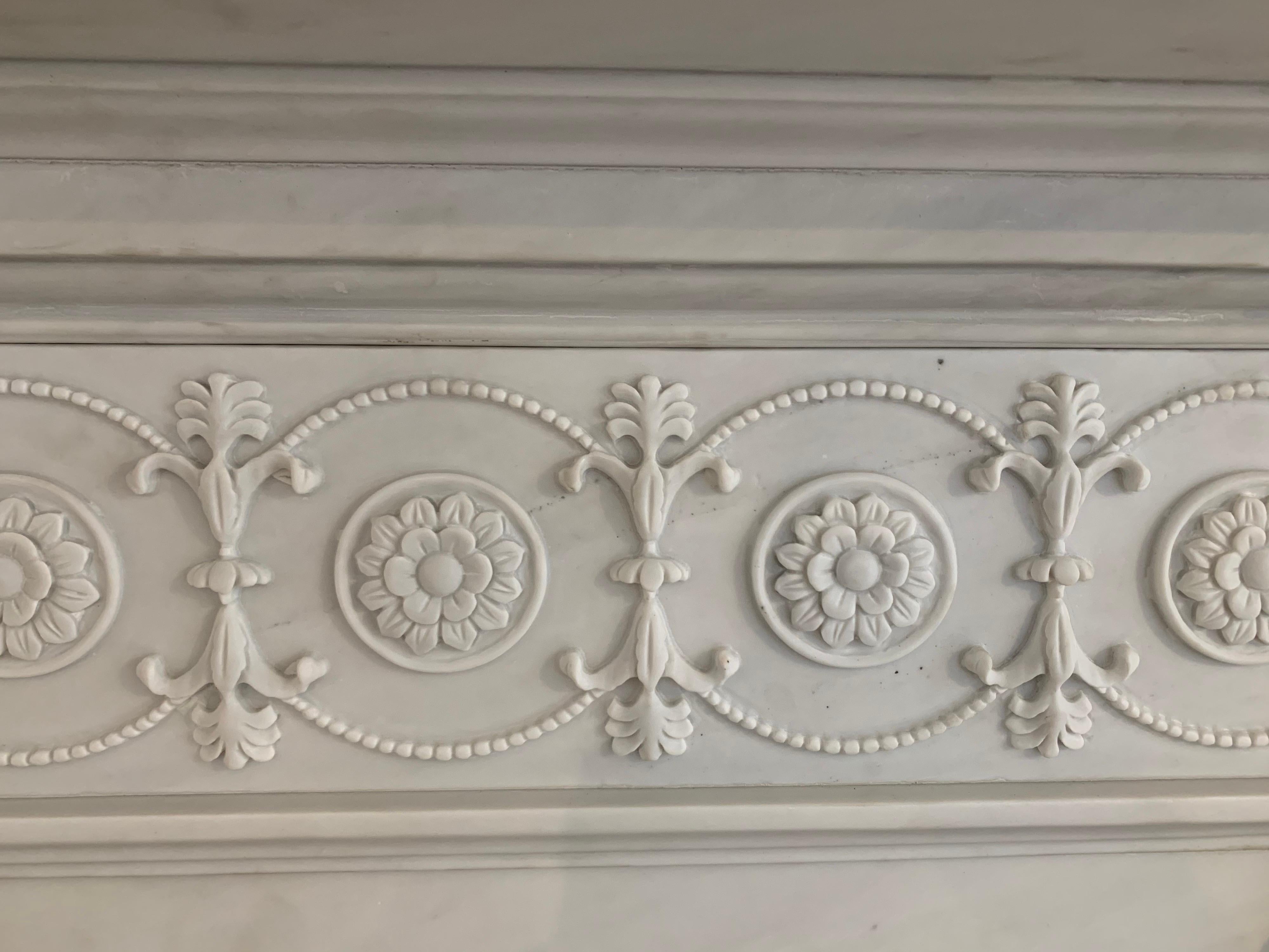 18th Century Georgian Style Hand-Carved White Marble Fireplace Mantle For Sale 5
