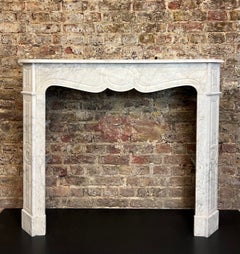 19. Jahrhundert Louis Petite Carrara Marmor Kamin Kaminaufsatz