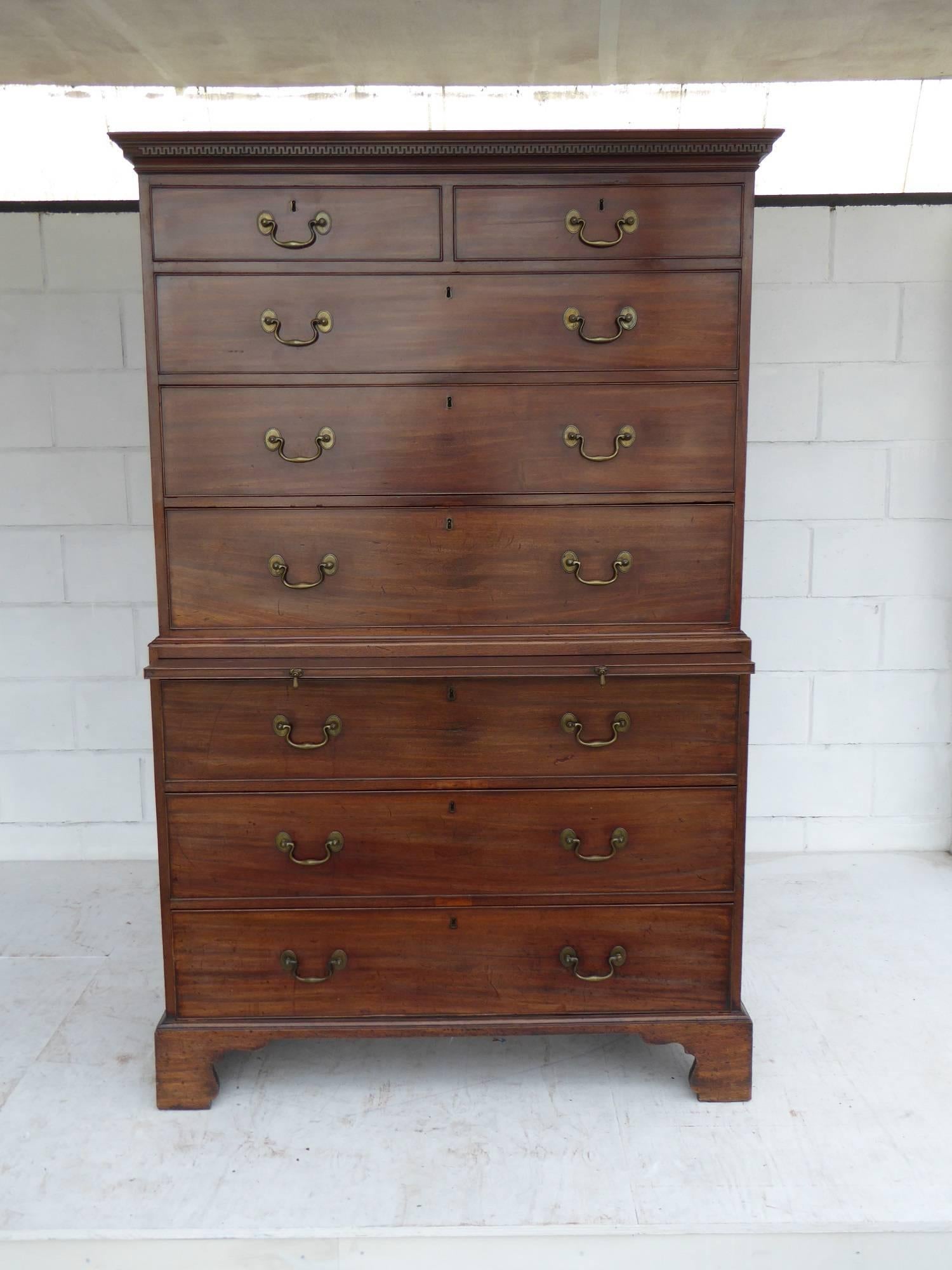 George III Mahogany Chest on Chest In Excellent Condition In Chelmsford, Essex