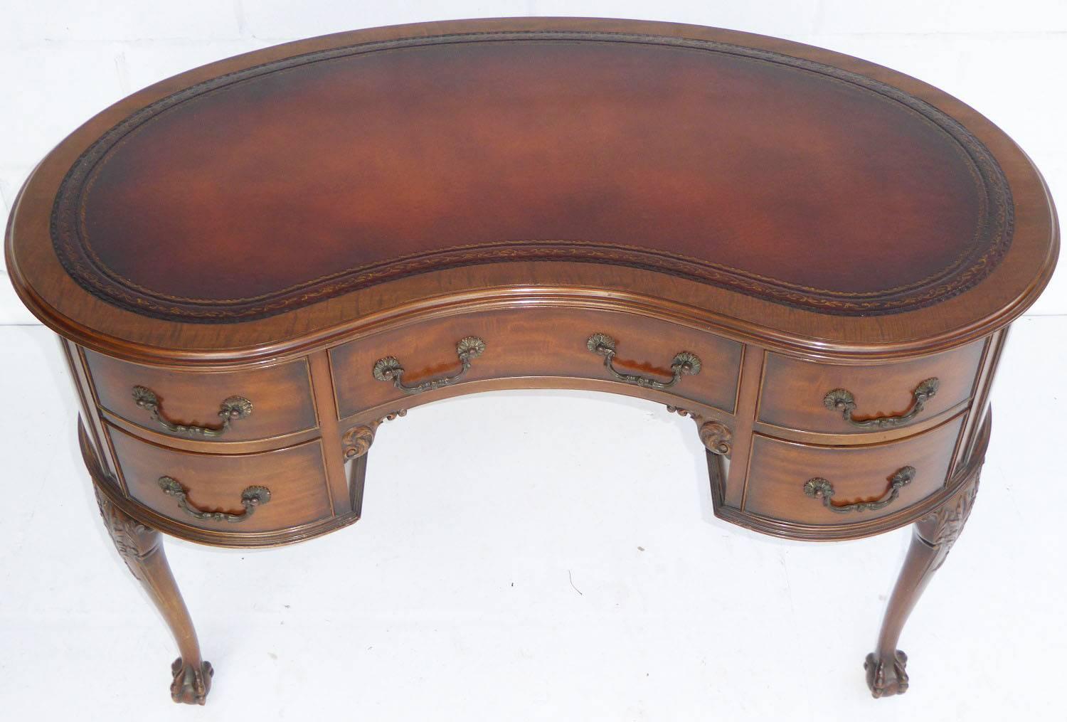 Edwardian 20th Century Mahogany Kidney Shaped Desk by Waring & Gillows, Liverpool