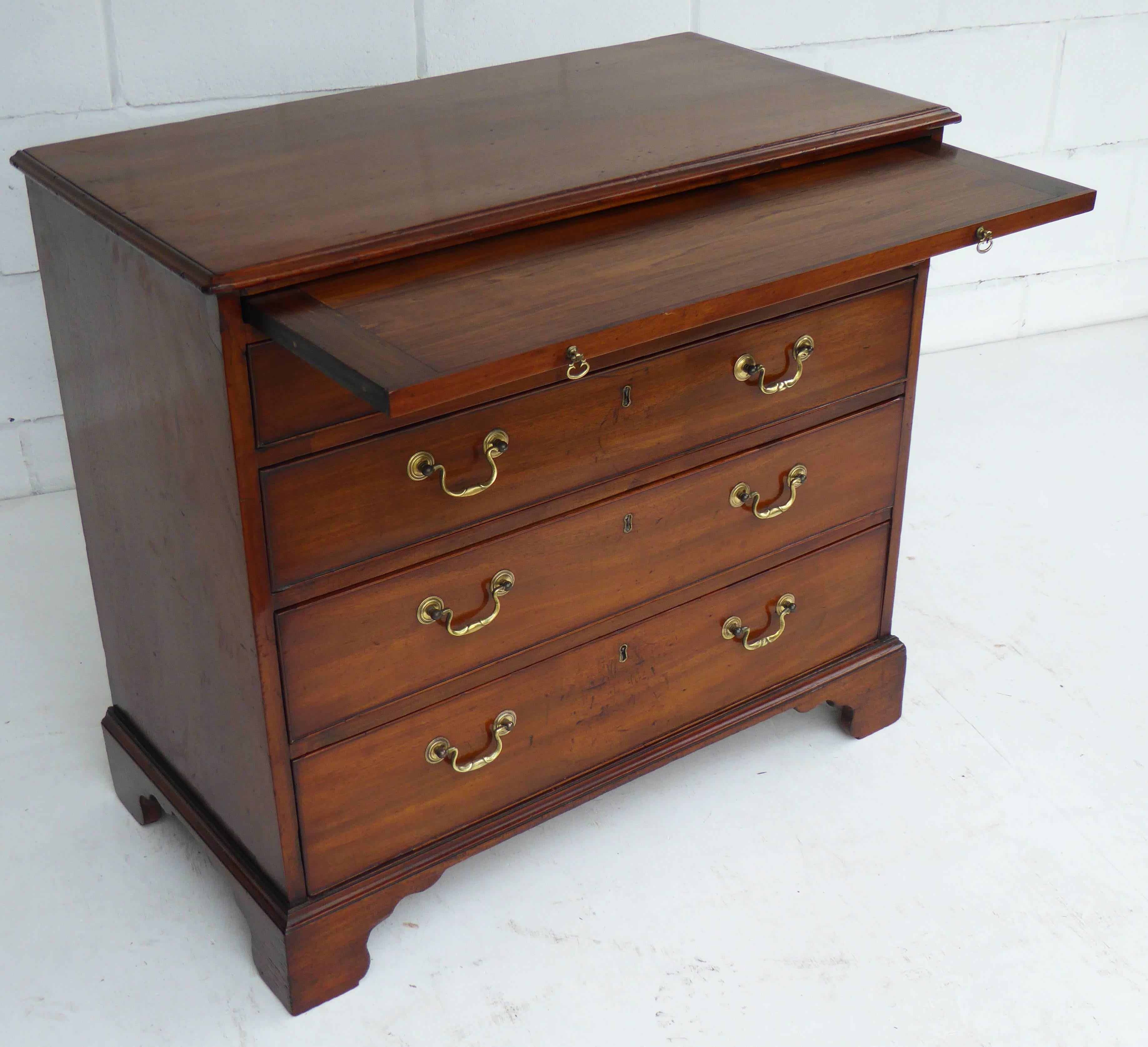 George III 18th Century Mahogany Chest of Drawers of Small Proportions