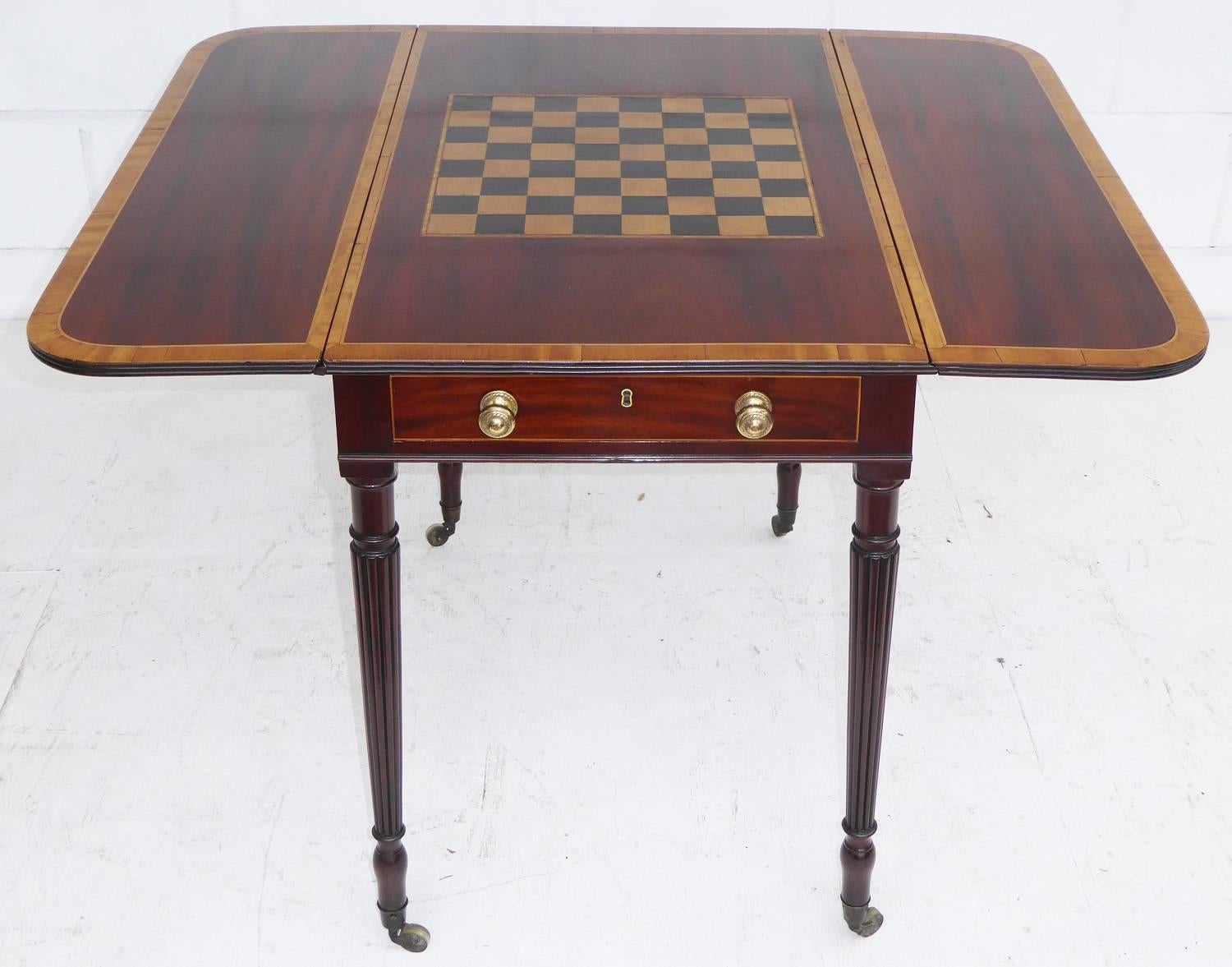 Great Britain (UK) William IV Mahogany and Satinwood Pembroke Table or Games Table