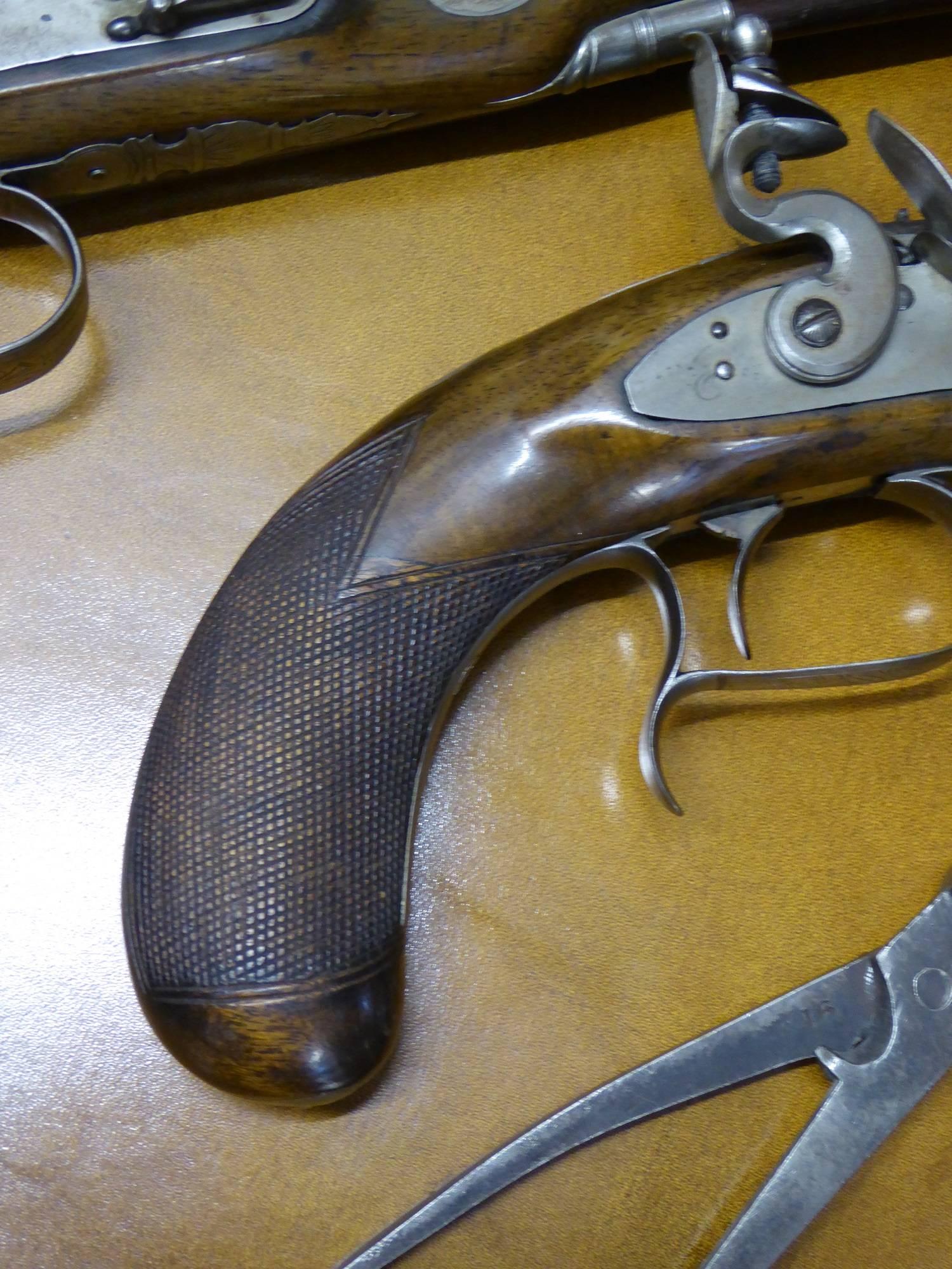 19th Century Pair Of Cased Dueling Pistols At 1stdibs Antique Dueling