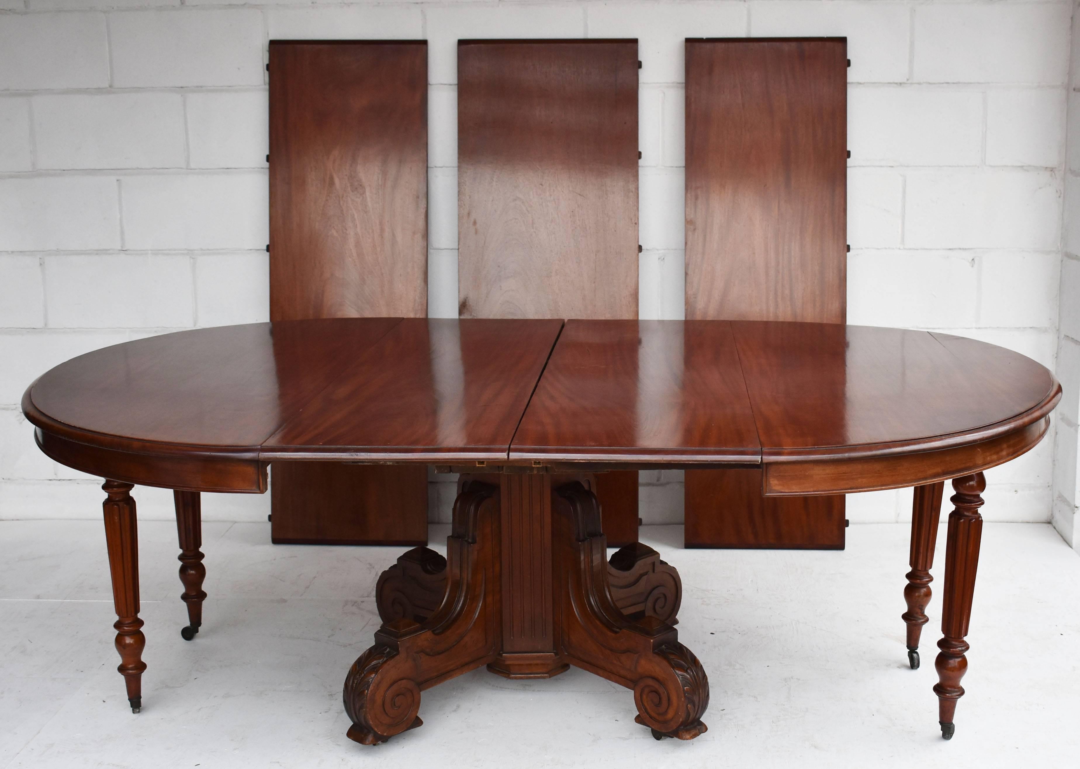 19th Century William IV Mahogany 16 Seat Dining Table For Sale 1