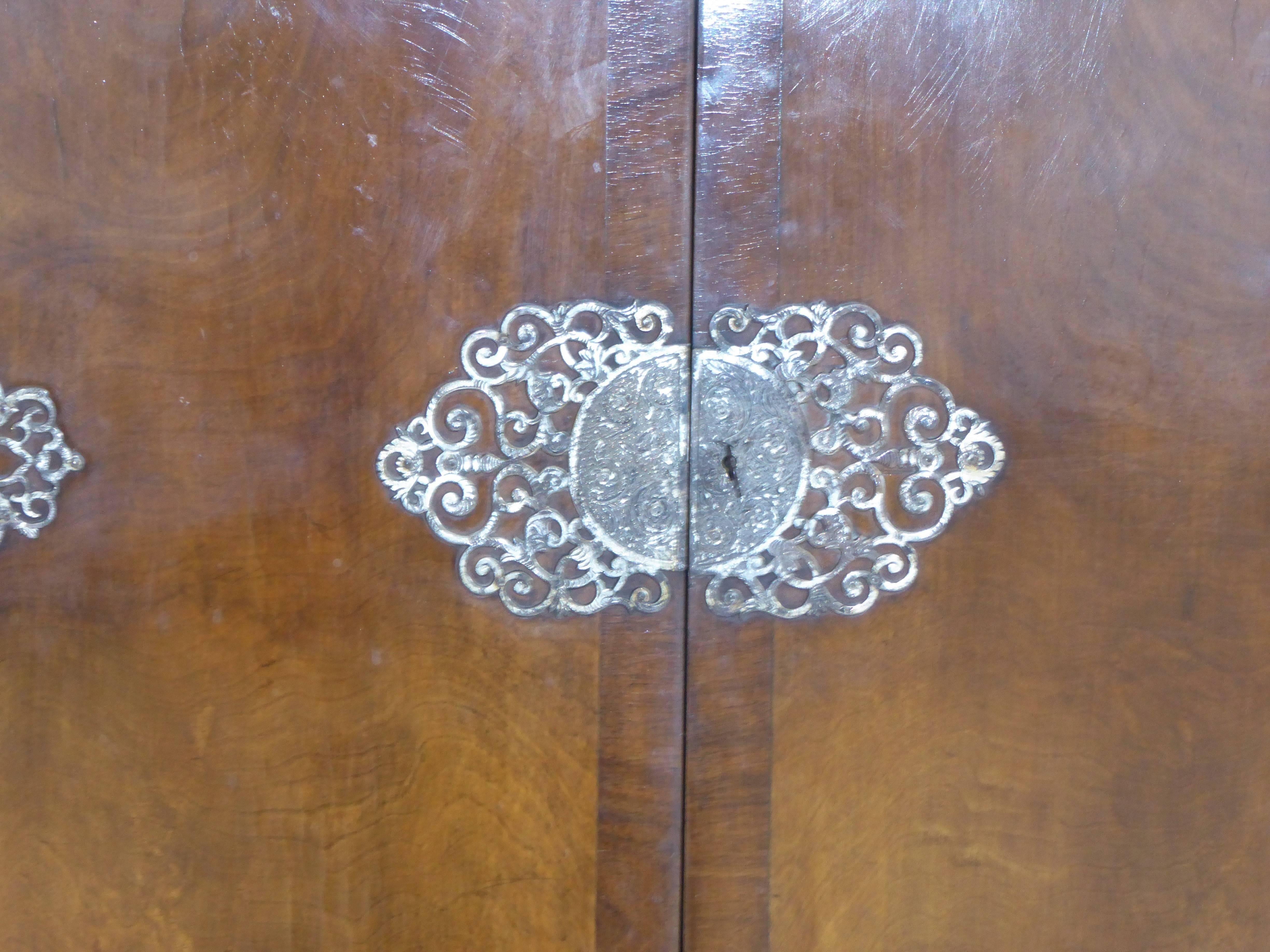 Gilt Walnut Queen Anne Cocktail Cabinet on Stand