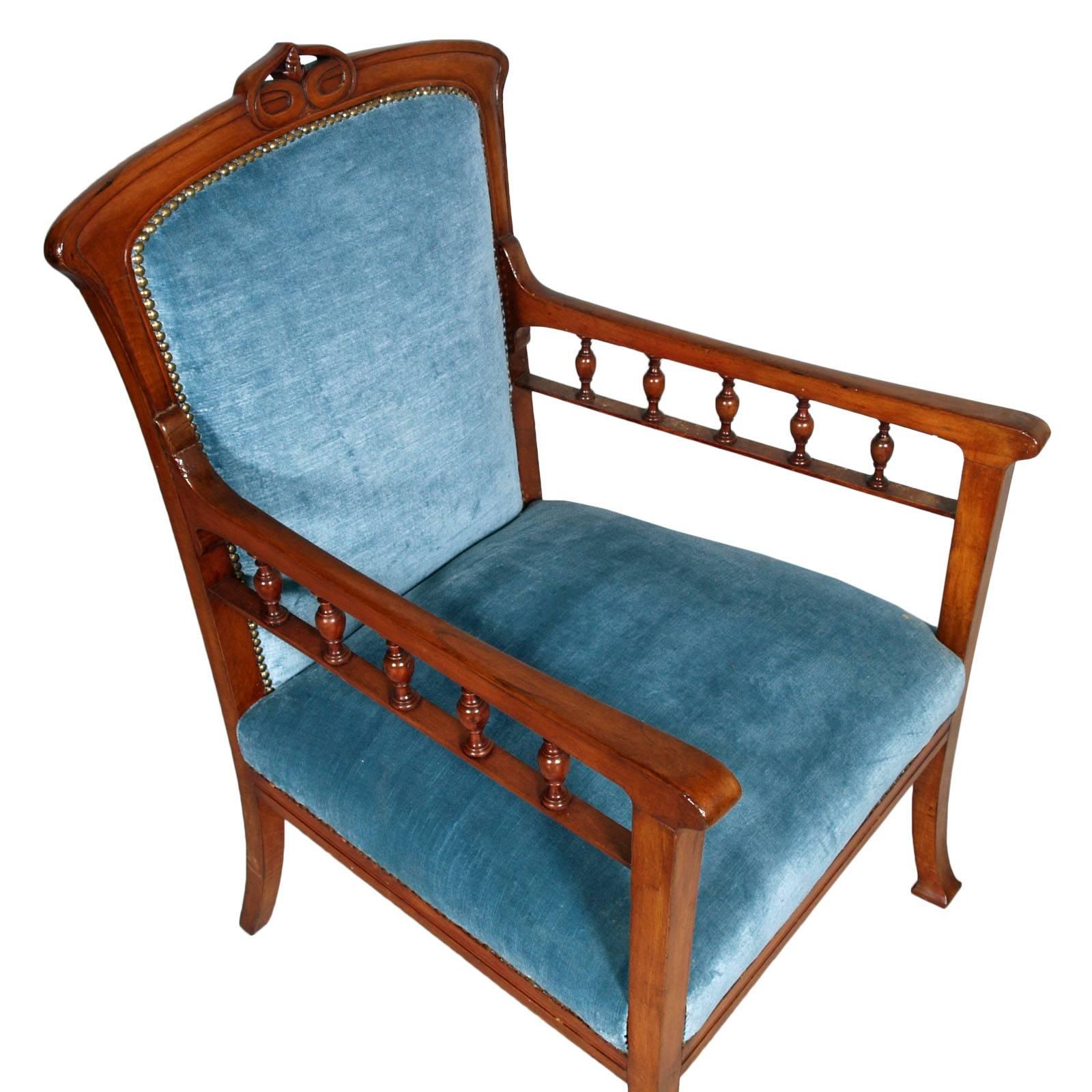 Hand-Carved Italian 1910s Art Nouveau Armchair Hand Carved walnut , Eugenio Quarti manner For Sale