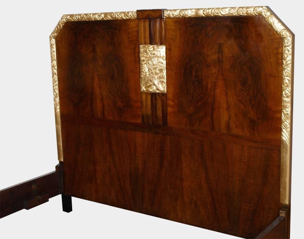 1930s Italian Art Deco Double Bed with Bedside Tables in Burl Walnut Gold Leaf 2