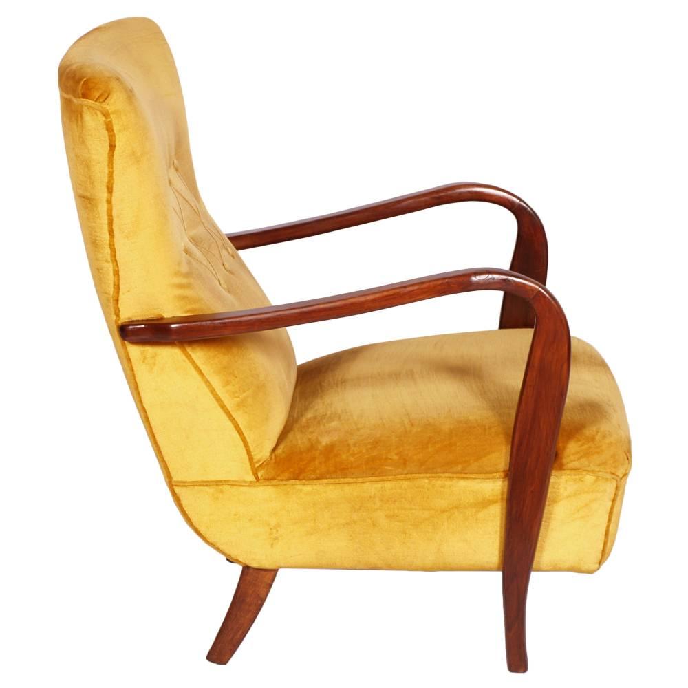 Code: FS06

Mid-Century Modern armchair Guglielmo Ulrich style period 1940s in walnut with original velvet upholstery lemon yellow

Measure cm: H 85\35 x L 62 x P 70.