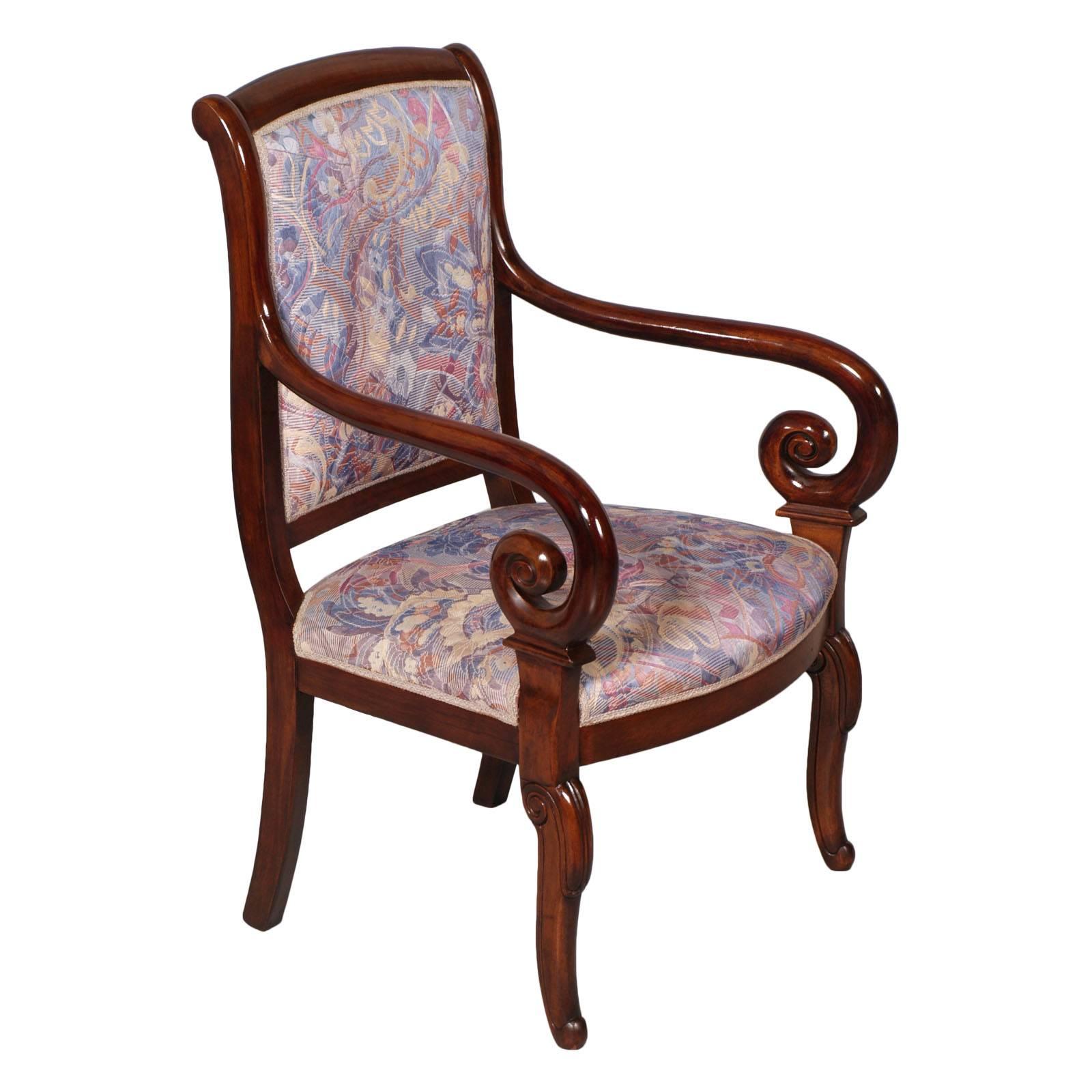 Sessel im französischen Empire-Stil des späten 19. Jahrhunderts, aus geschnitztem massivem Mahagoni