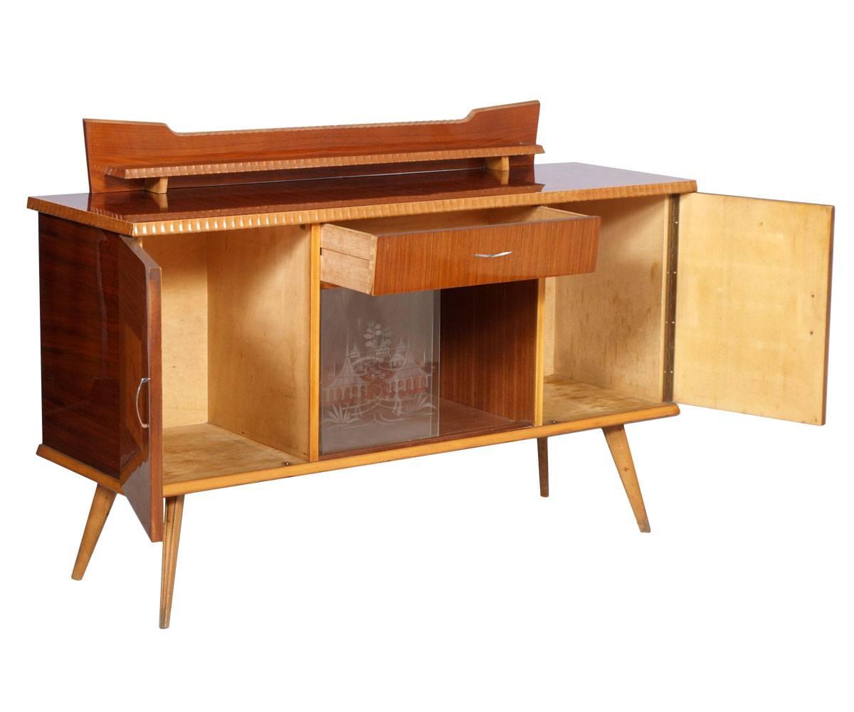 Mid-Century Modern Buffet de style Melchiorre Bega moderne du milieu du siècle hêtre, palissandre et érable incrusté en vente