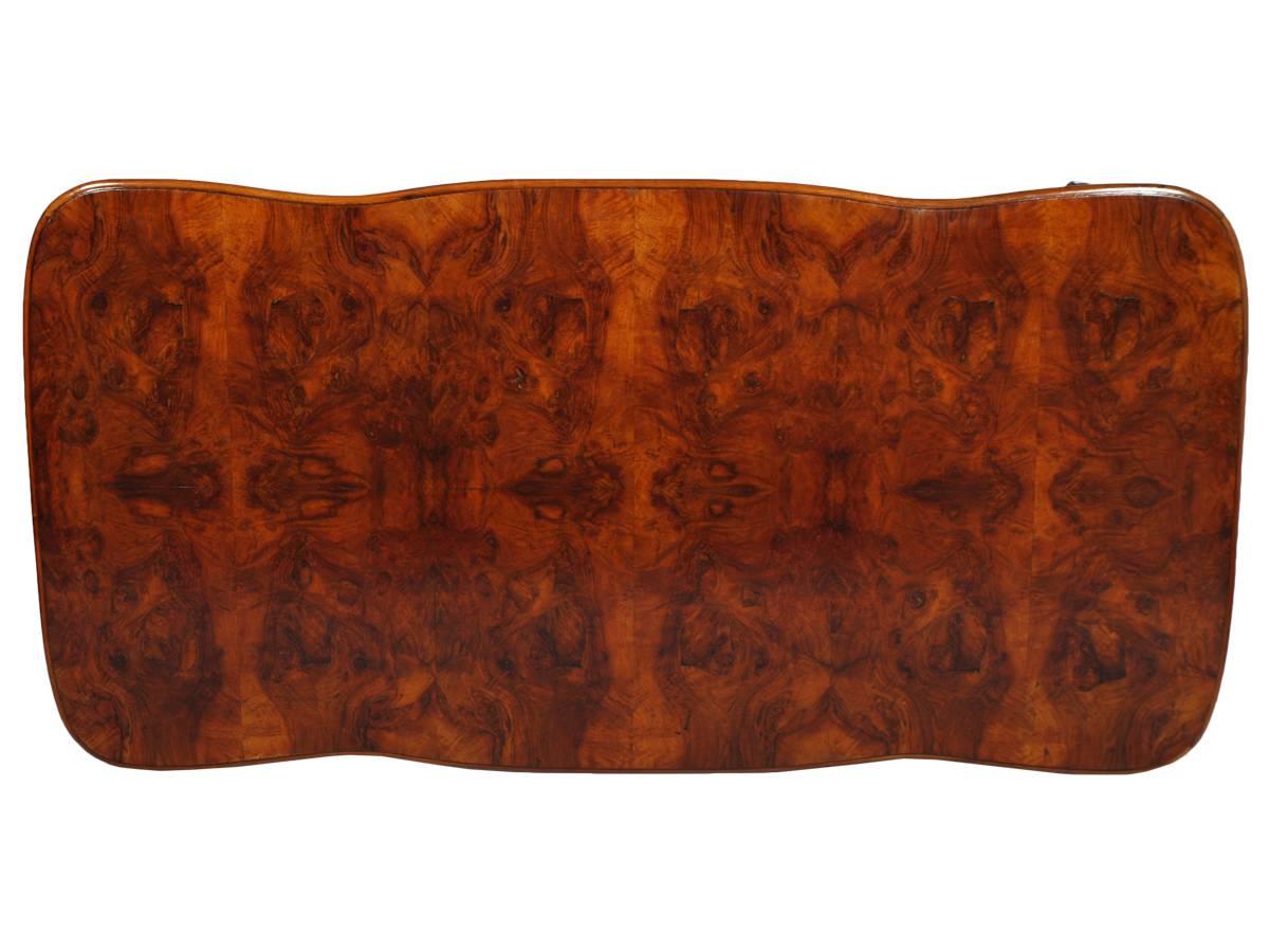 Handgeschnitzter Barock-Esstisch aus venezianischer Wurzelnussholz, frühes 20. Jahrhundert, 1910er Jahre (Neobarock) im Angebot