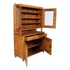 Crédence en bois massif du 19ème siècle, restaurée et finie à la cire