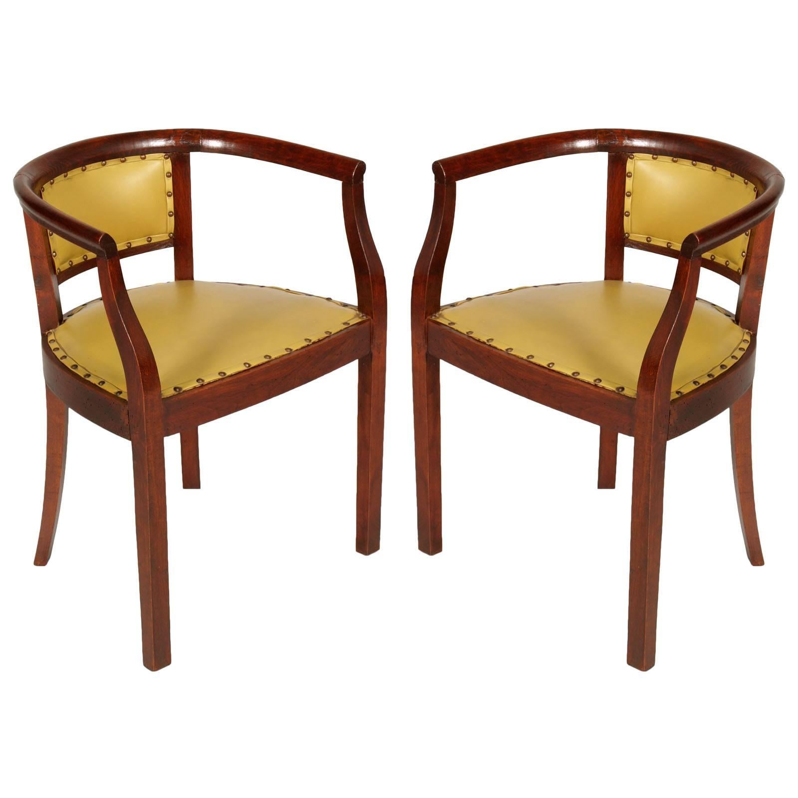 1930s Pair of "Pozzetto" Chairs Art Deco in Walnut Coating Original Leatherete