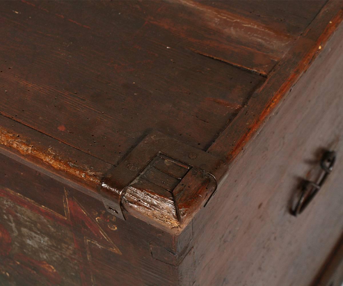 Country 18th Century Antique Hand-Painted Tyrolean Chest Trunk in Solid Larch For Sale