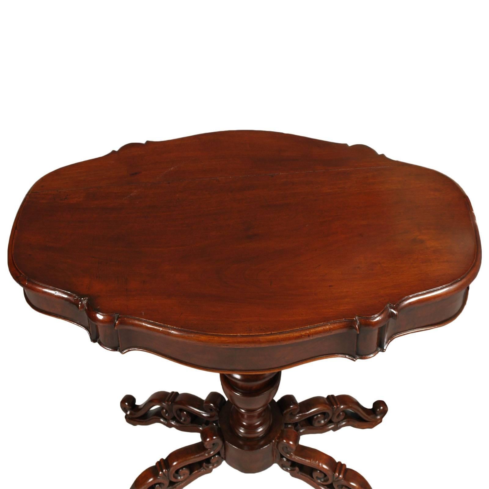 Italian Mid 18th Century Baroque Table , Carvet Walnut by Cucchi & Sola finished to wax For Sale