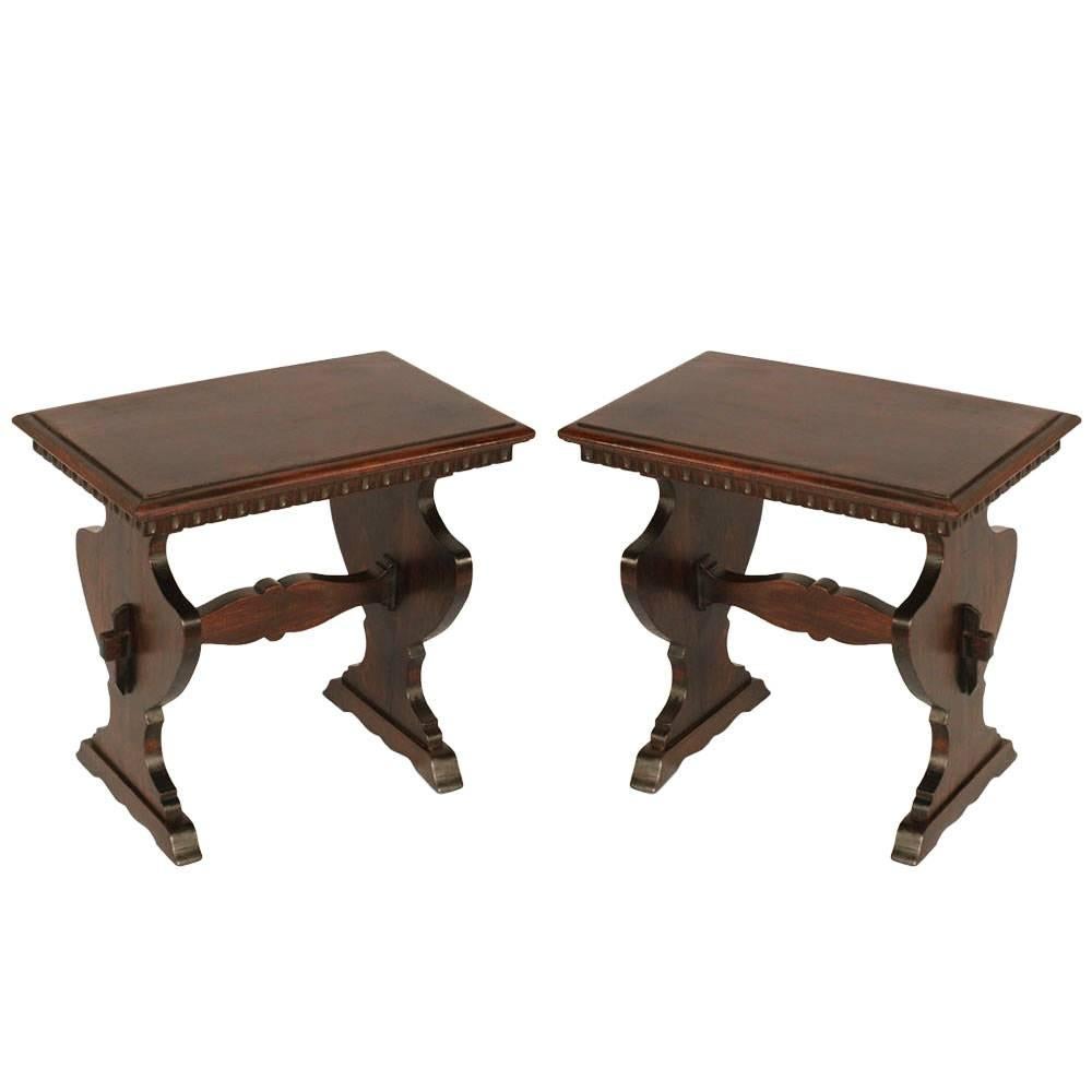 Antique pair of Fratino Tuscan Renaissance stools in dark walnut , wax finished.
Measure cm: H 46, W 50, D 32.
       
