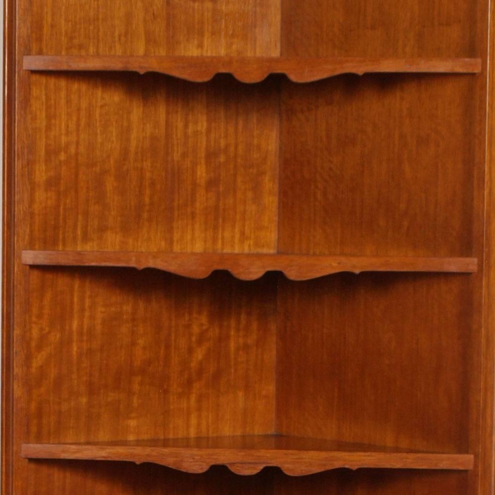 Neoklassischer Eckschrank aus Nussbaum, poliert mit Wachs, Mid-Century Modern im Zustand „Gut“ im Angebot in Vigonza, Padua