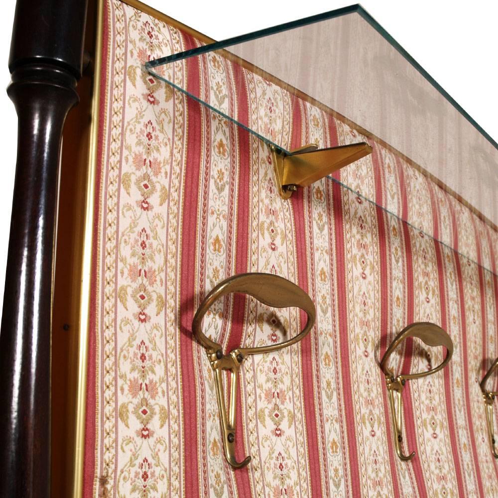 Mid-Century Modern wall coat rack hanger, lacquered walnut with original fabric, Cesare Lacca style

Measures cm: H 187, W 132, D 20.