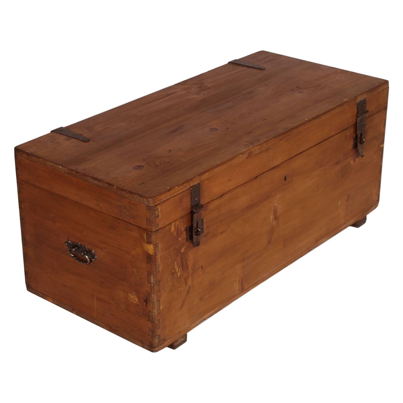 Last 19th Century Traveling Trunk Chest in Solid Wood Restored Polished to Wax