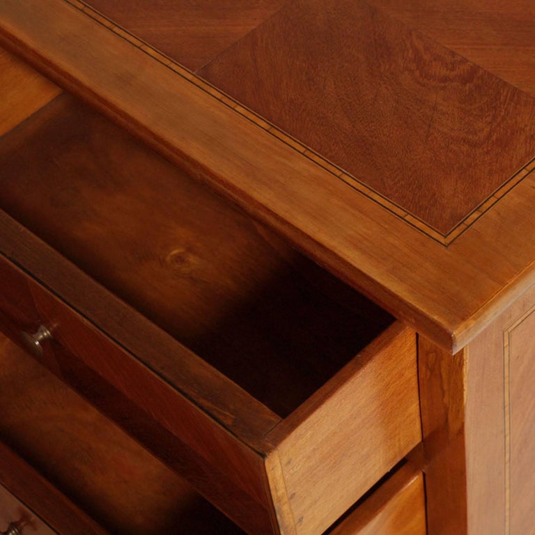 Bovolone 1920s Side Nightstand, in Walnut and Walnut Inlay