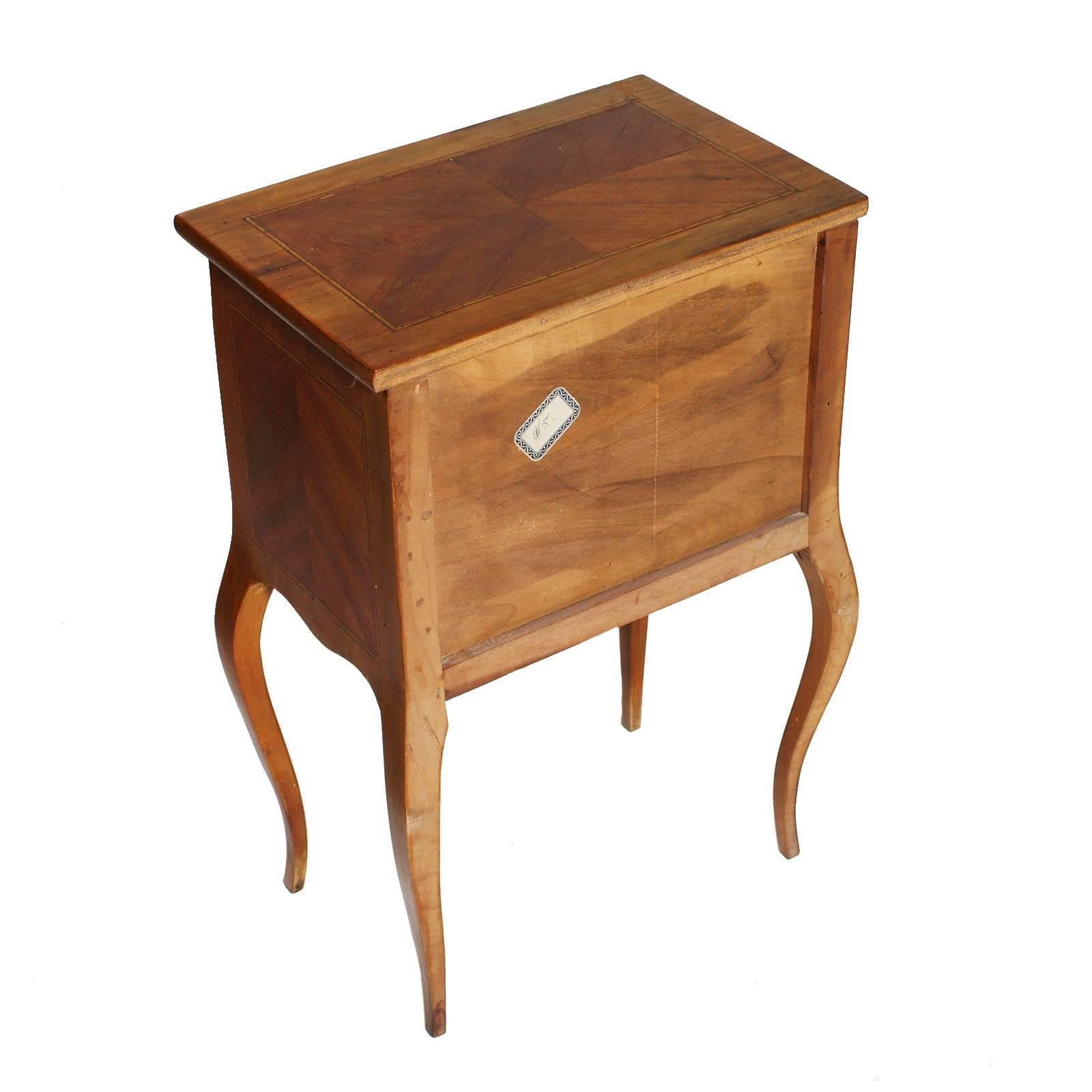 Italian Bovolone 1920s Side Cabinet, Nightstand, in Walnut and Walnut Inlay with Maple For Sale