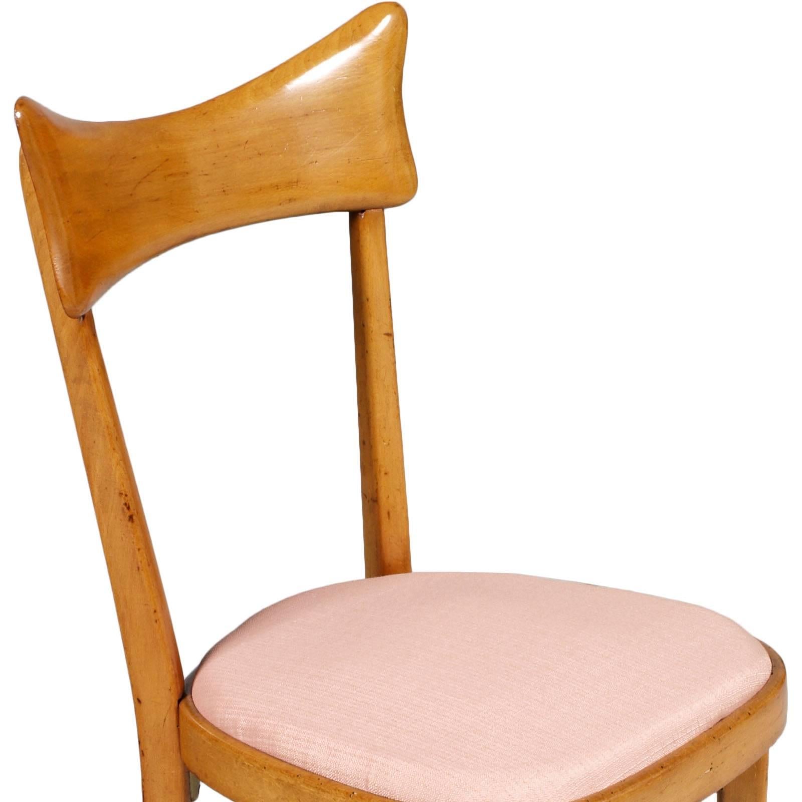 Mid-Century Modern Ensemble de quatre chaises modernes du milieu du siècle dernier en noyer blond, style Ico Parisi en vente