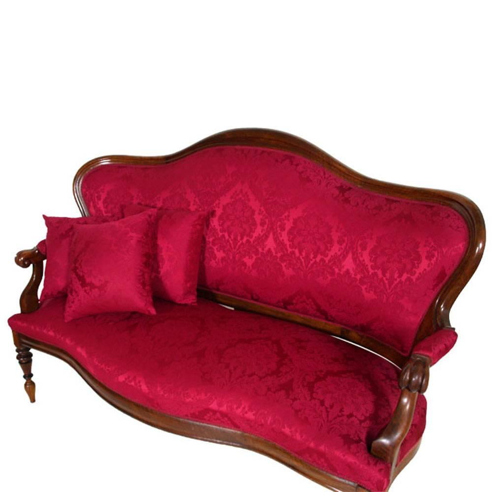 Stylish mid-19th century restored Louis Philippe red sofa in carved walnut, upholstered with Venetian fabric of Mario Bevilacqua, world's finest fabrics, in excellent conditions.


Measures cm: H 115\50 W 180 D 90.
 
