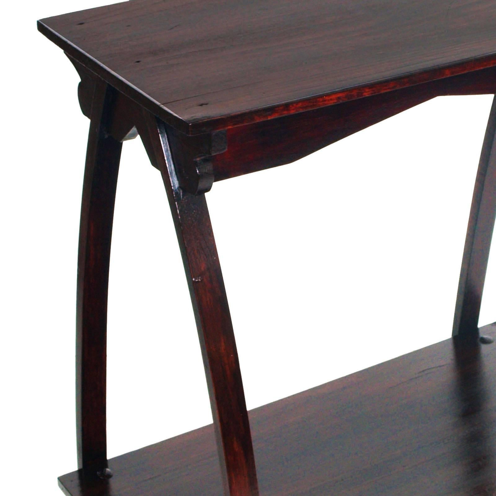 1920s Art Deco console étagère side table in walnut polished to wax.

Measure cm: H 77, W 60, D 35.