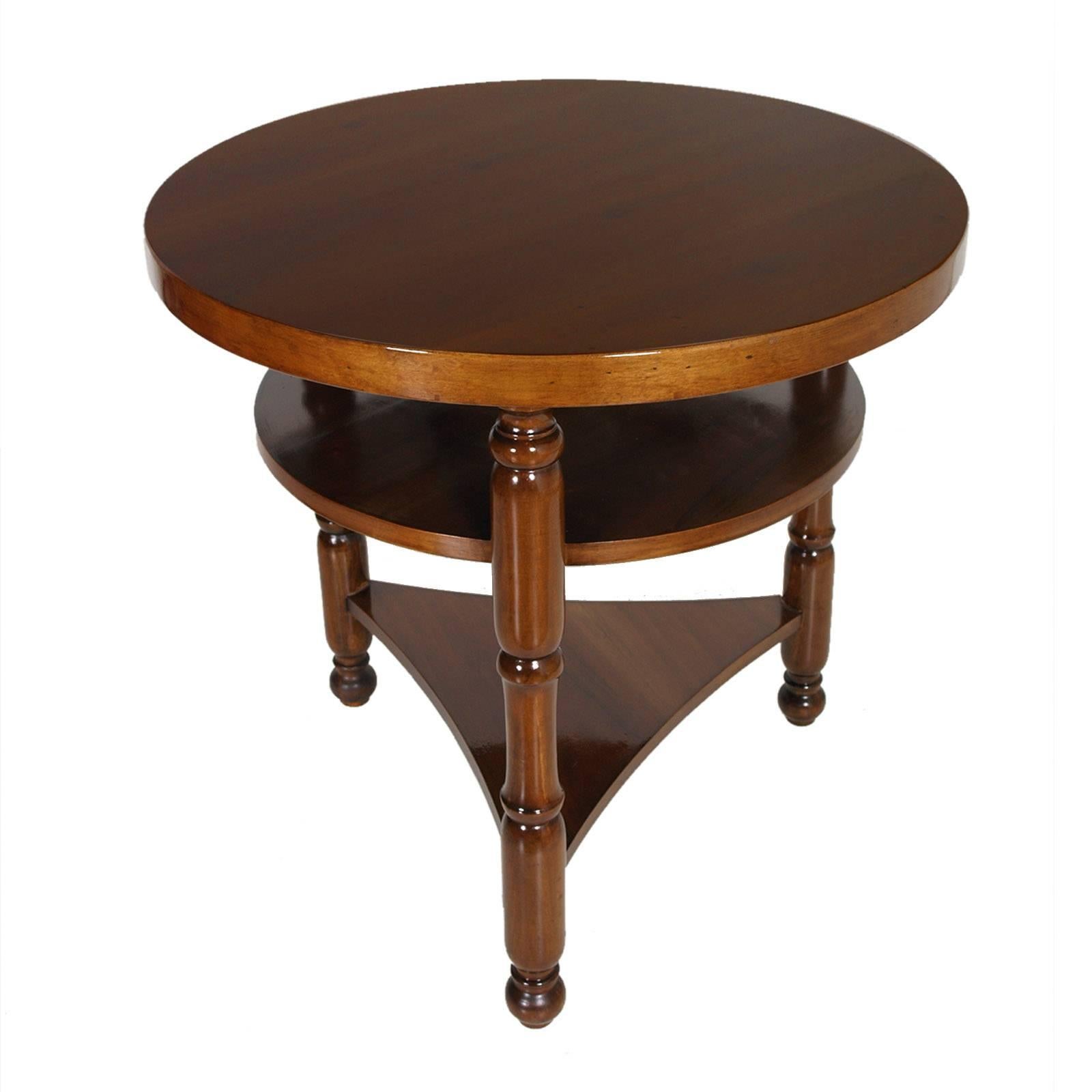 Italian Mid-Century Art Deco Side Round Table in Walnut Restored Polished to Wax For Sale