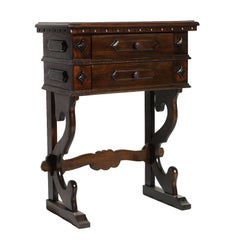 Console de la Renaissance florentine du milieu du 20e siècle en noyer restaurée et finie à la cire