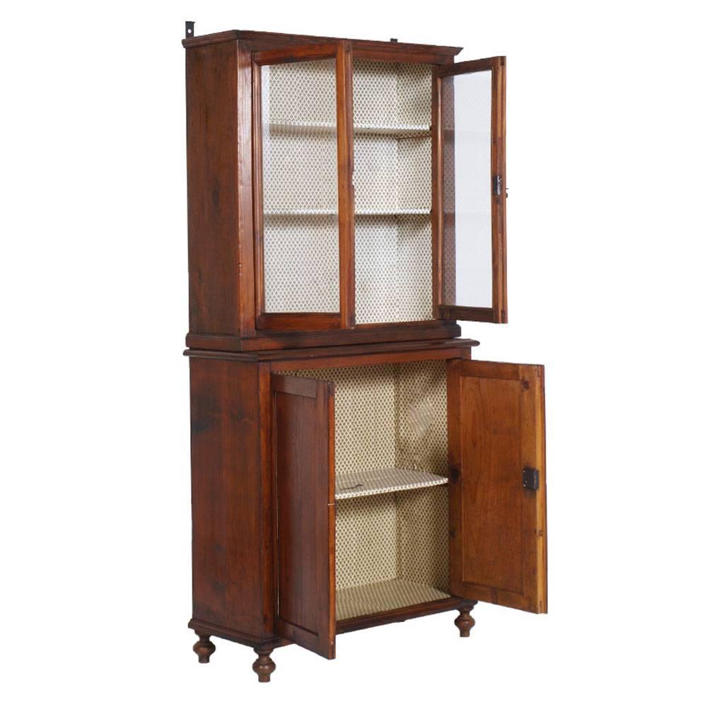 Country sideboard with display cabinet in solid pine , restored and wax polished
The display cabinet can or must be hung above the cupboard spaced 15-20 cm and can be sold separately.

Measures cm: H 90 x W 84 x D 35 the sideboard
 H 87 x W 84 x D