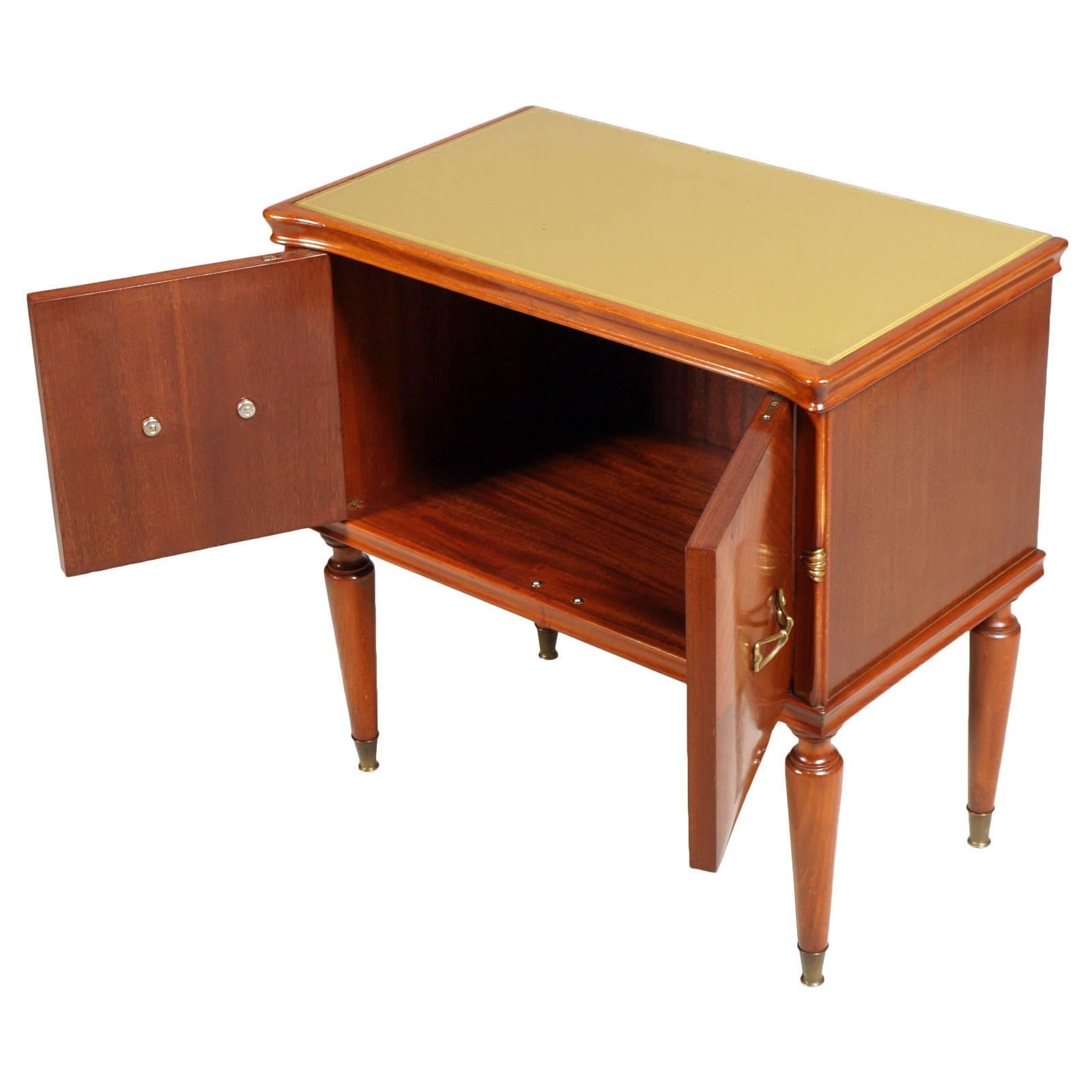 European Midcentury Nightstands from Cantù , Gio Ponti Style in Walnut and Veneer Walnut  For Sale