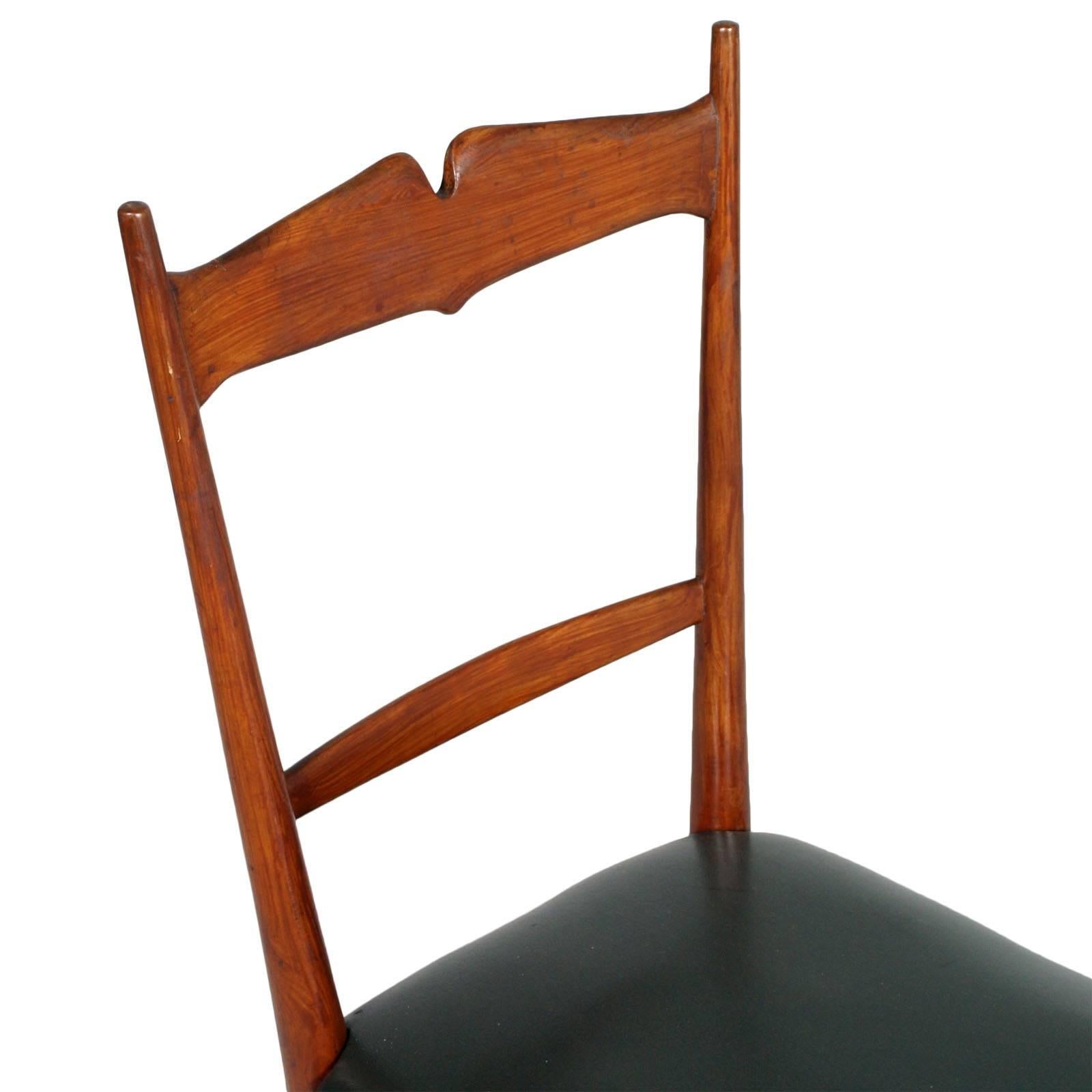 Sechs italienische Stühle aus Kirschbaumholz, Ico und Luisa Parisi zugeschrieben, Mitte des Jahrhunderts (Moderne der Mitte des Jahrhunderts) im Angebot