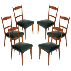 Six chaises italiennes du milieu du siècle dernier en merisier attribuées à Ico et Luisa Parisi